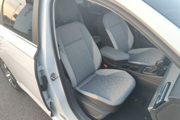 Used Volkswagen Lavida 2023 300TSI DSG Full-Comfort Edition
