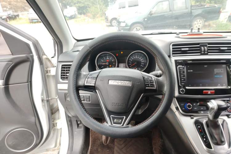 Used Haval M6 2017 1.5T Automatic Two-Wheel Drive Elite Model
