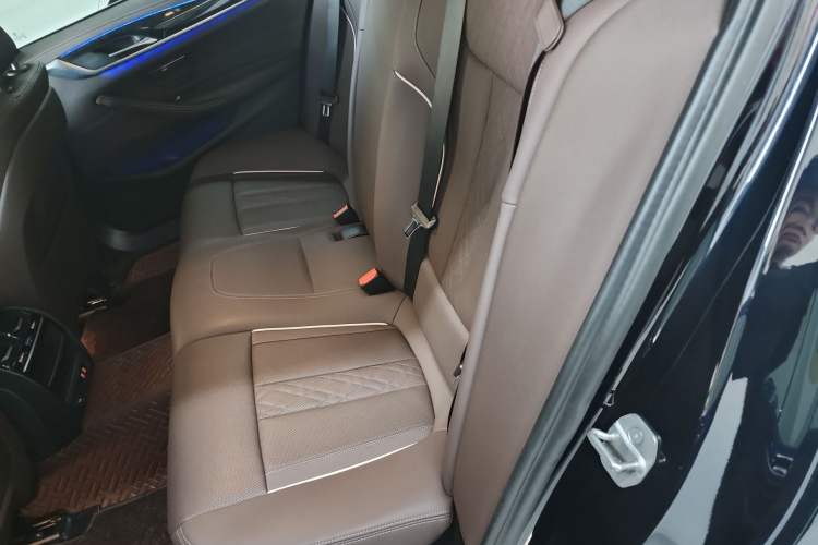 Used BMW 5 Series 2022 Second Facelift 525Li M Sport Package
