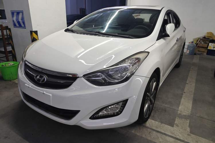 Used Hyundai Elantra 2015 1.6L Automatic Leading Model
