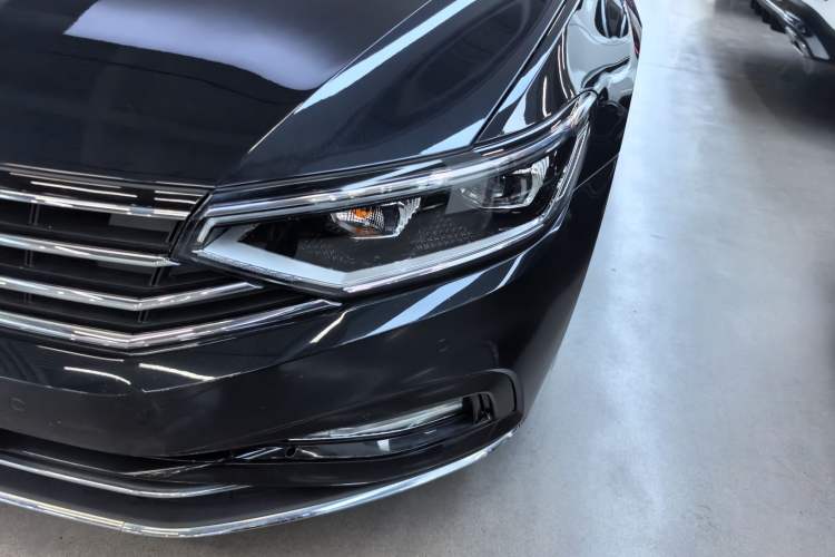 Used Volkswagen Magotan 2020 330TSI DSG Leading Model
