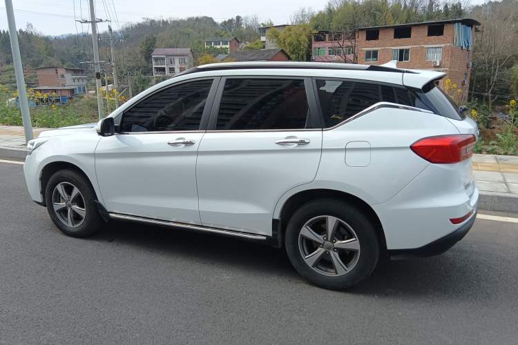 Used Haval M6 2018 Revised Version 1.5T DCT Two-Wheel Drive Elite Edition
