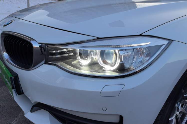 Used BMW 3 Series GT 2014 320i Leading Model