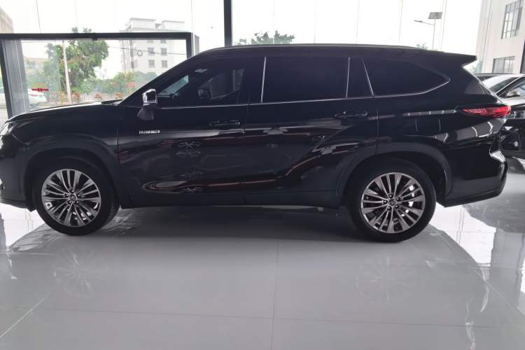 Used Toyota Highlander 2022 Dual-Engine 2.5L Two-Wheel Drive Prestige Edition 7-Seater
