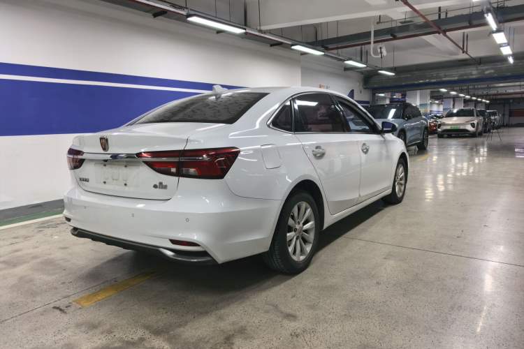Used Roewe i6 New Energy 2017 45T Hybrid Connect & Smart Enjoyment Edition