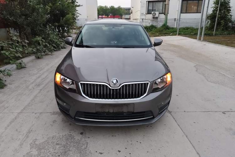 Used Skoda Octavia 2016 1.6L Automatic Chuanxing Edition
