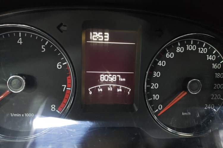 Used Volkswagen Lavida 2013 Revised Classic 1.6L Manual Fashion Edition