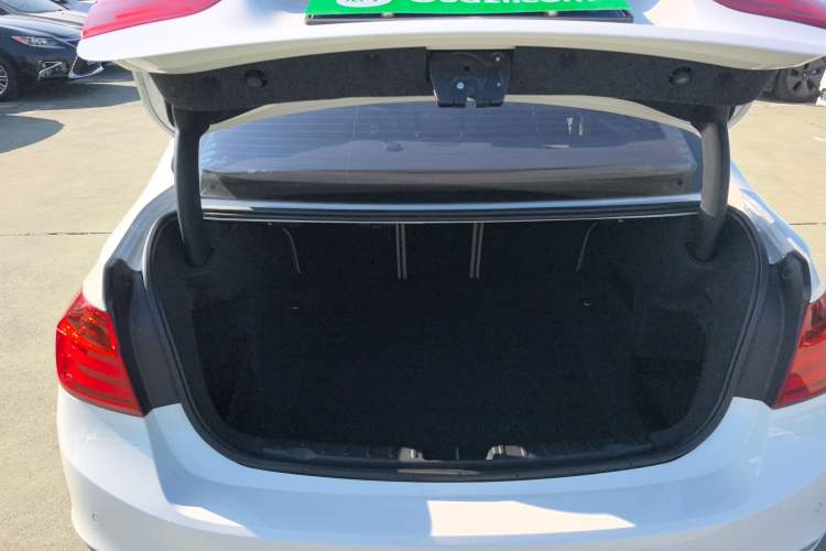 Used BMW 3 Series 2014 320i Sport Edition
