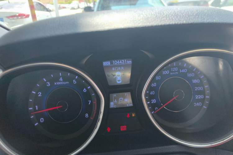 Used Hyundai Elantra 2015 1.6L Automatic Leading Model
