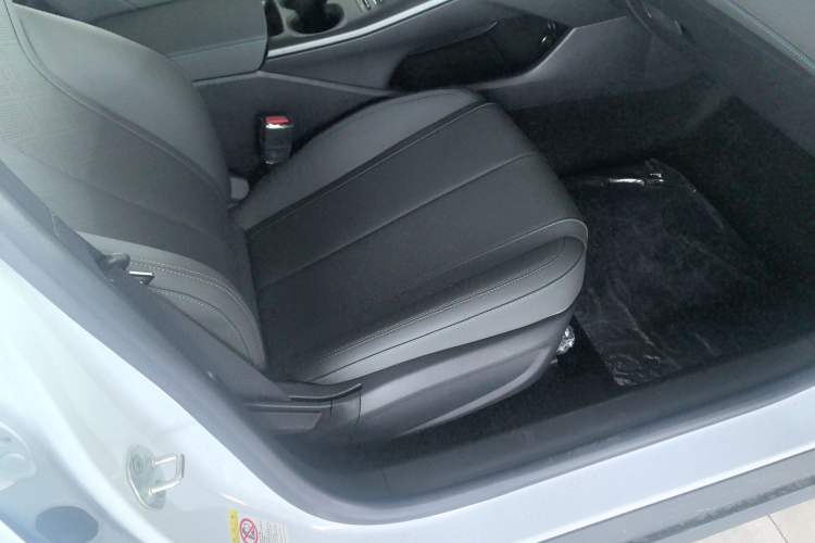 Used BYD Qin L 2024 DM-i 80KM Leading Model
