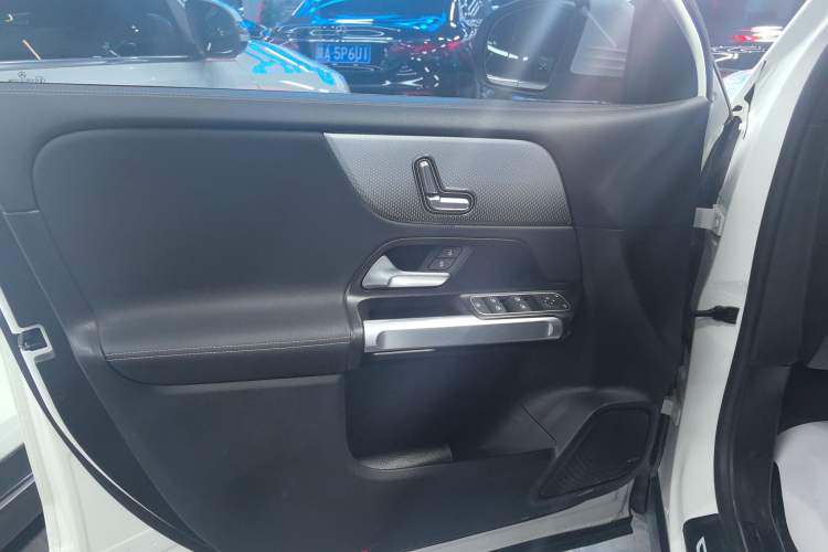 Used Mercedes-Benz GLB 2023 GLB 200 Dynamic Edition
