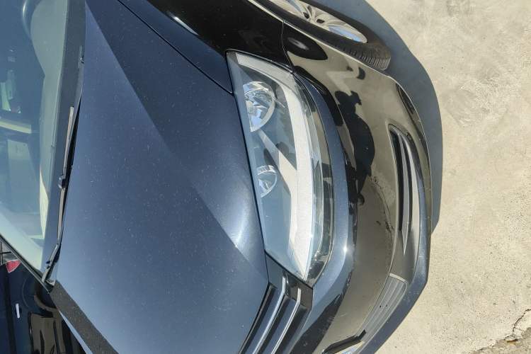 Used Volkswagen Sharan 2013 1.8TSI Standard Model
