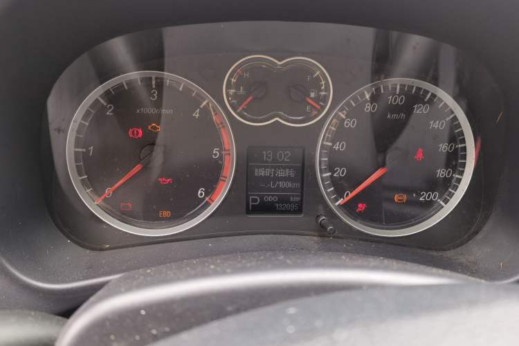 Used Haval H5 Classic 2015 2.0T Diesel Automatic Two-Wheel Drive Advanced Version
