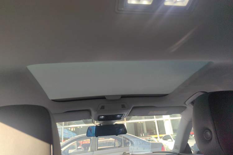 Used Volkswagen Lamando 2023 Lavida L 280TSI DSG Cool & Spicy Edition
