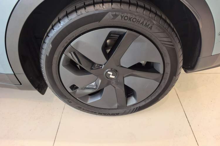 Used ONVO L60 2024 60 kWh Rear-Drive Version