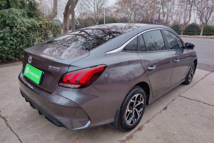 Used MG 5 2022 180 DVVT CVT Youth Style Edition
