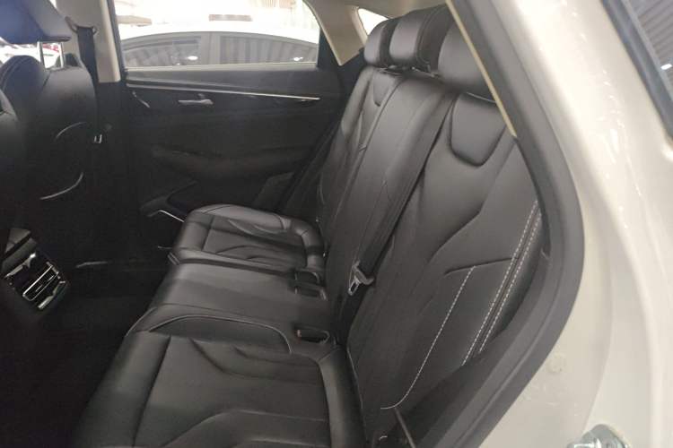 Used Changan CS85 COUPE 2019 1.5T DCT Luxury Version China VI Standard