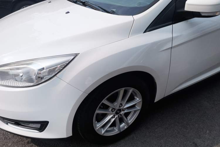 Used Ford Focus 2017 Hatchback 1.6L Manual Fashion Edition SmartDrive Version