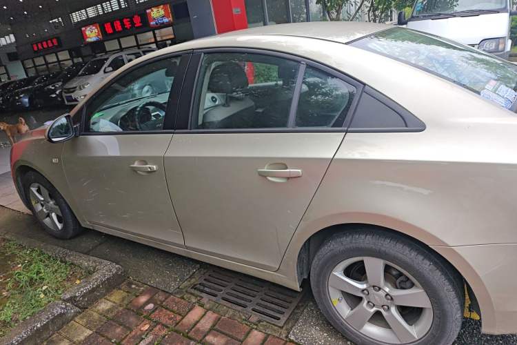 Used Chevrolet Cruze 2013 1.6L SE MT
