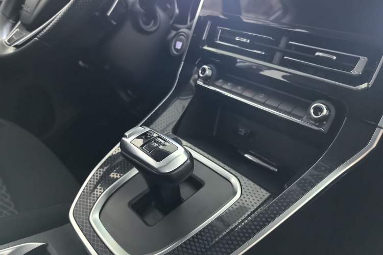 Used Haval M6 2023 PLUS 1.5T DCT Elite Smart Connectivity Model