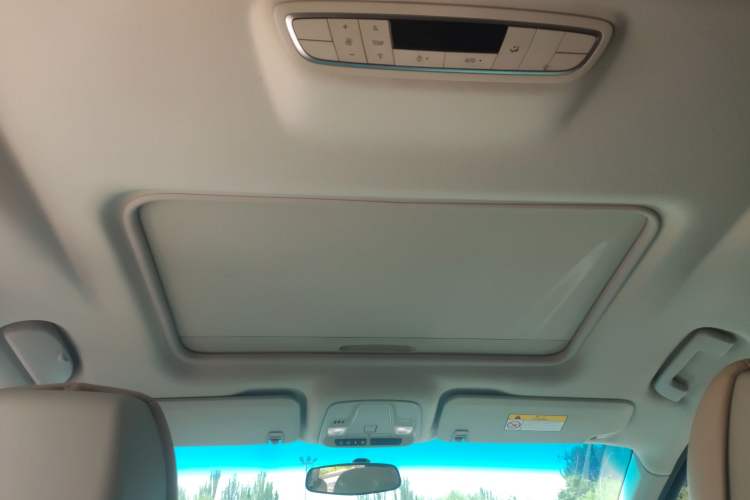 Used Buick GL8 2017 ES 28T Comfort Model China V Standard
