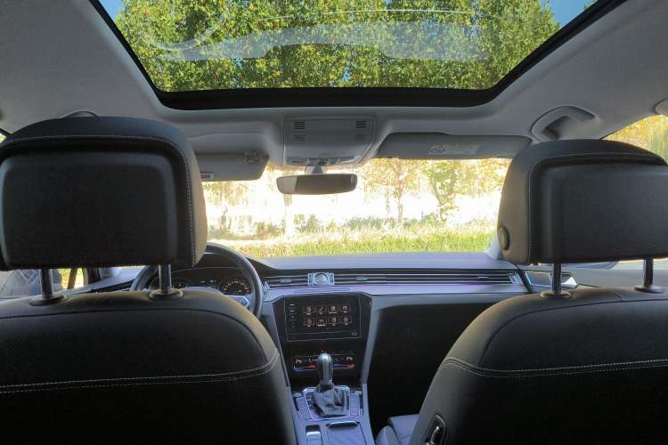 Used Volkswagen Magotan 2020 330TSI DSG Leading Model
