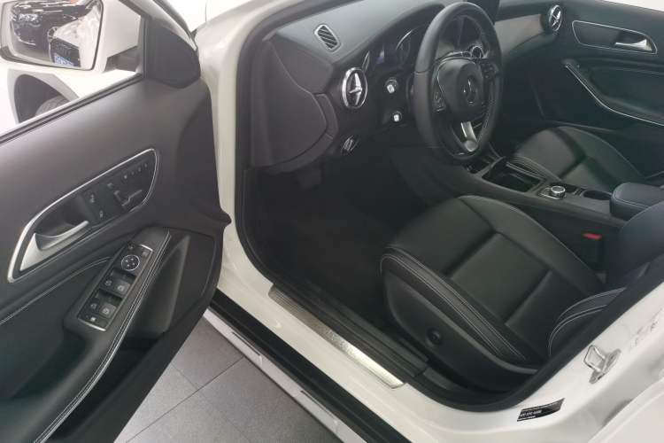 Used Mercedes-Benz GLA 2016 GLA 220 4MATIC Fashion Edition
