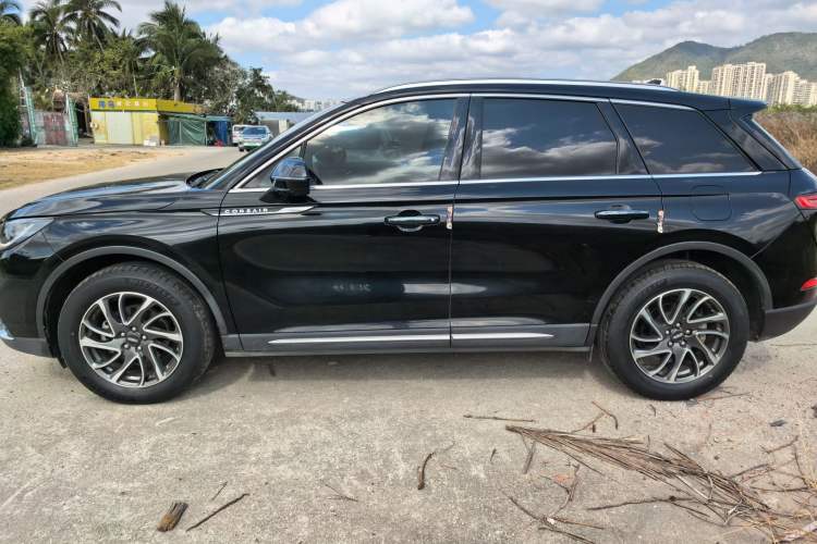 Used Lincoln Corsair 2020 2.0T Two-Wheel Drive Luxury Edition
