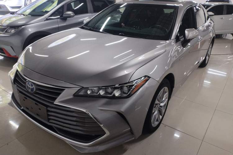 Used Toyota Avalon 2019 Dual-Engine 2.5L Luxury Edition China VI Standard
