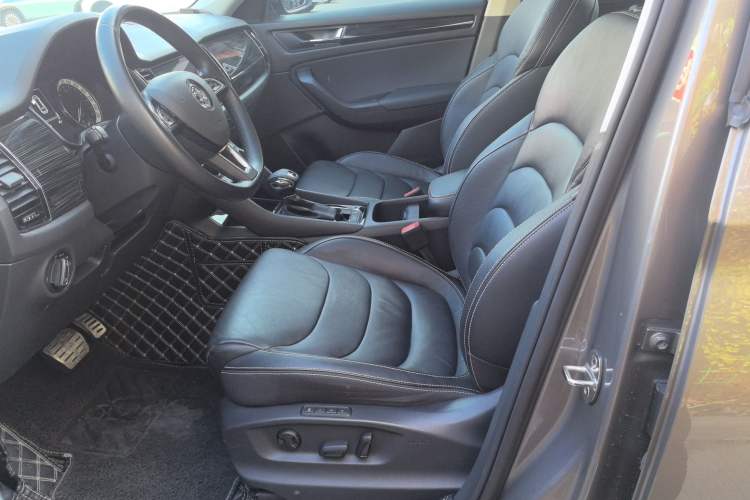 Used Skoda Kodiaq 2018 Facelifted TSI330 5-Seater Two-Wheel-Drive Luxury Enjoyment Edition
