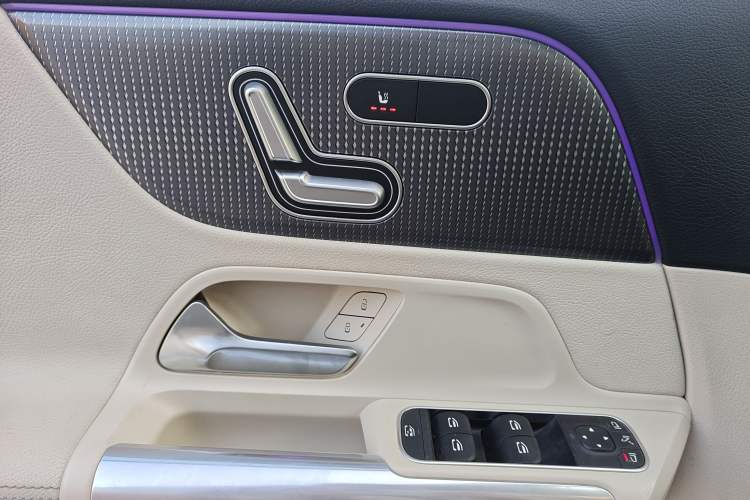 Used Mercedes-Benz GLA 2020 GLA 200 4MATIC
