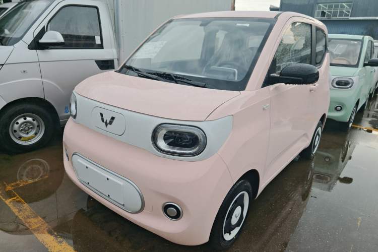 Used Wuling Hongguang MINIEV 2024 3rd Generation 215km Youth Edition
