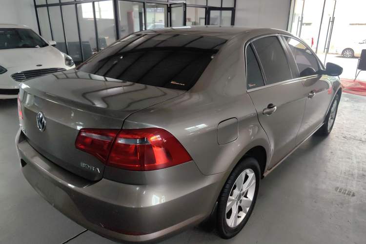 Used Volkswagen Bora 2014 1.6L Automatic Comfort Model
