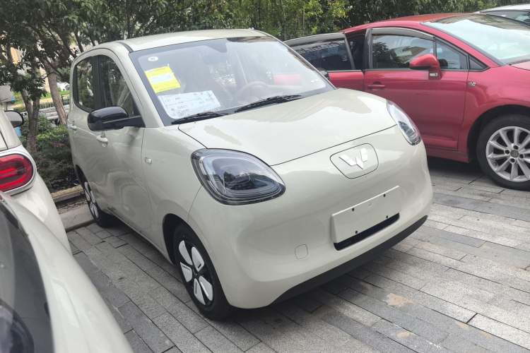 Used Wuling Hongguang MINIEV 2025 Four-Door Version Advanced Edition
