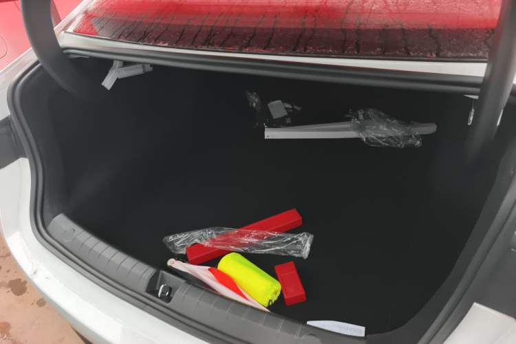 Used BYD Qin PLUS 2025 DM-i Smart Drive 55KM Leading Model
