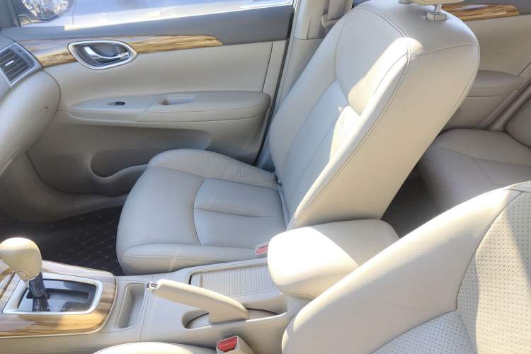 Used Nissan Sylphy 2014 1.6XV CVT Deluxe Edition
