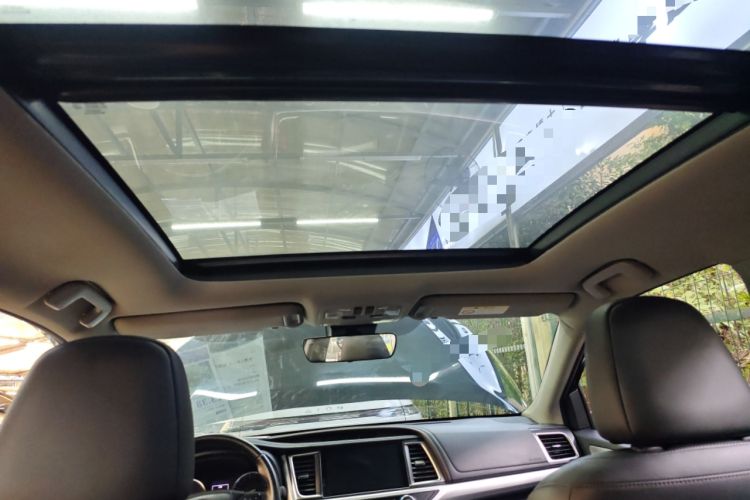 Used Toyota Highlander 2018 2.0T Four-Wheel Drive Prestige Version 7 Seats China V Emission Standard
