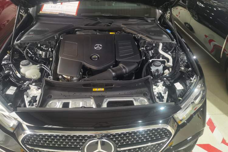 Used Mercedes-Benz E-Class 2024 Facelift E 300 L Fashion Sport Edition
