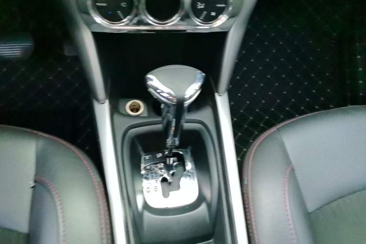 Used Citroen C3-XR 2015 1.6THP Automatic Pioneer Model
