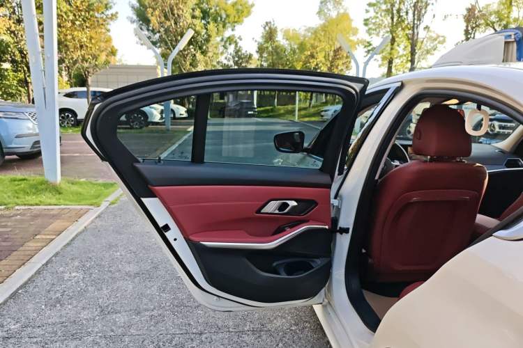 Used BMW 3 Series 2024 325i M Sport Package
