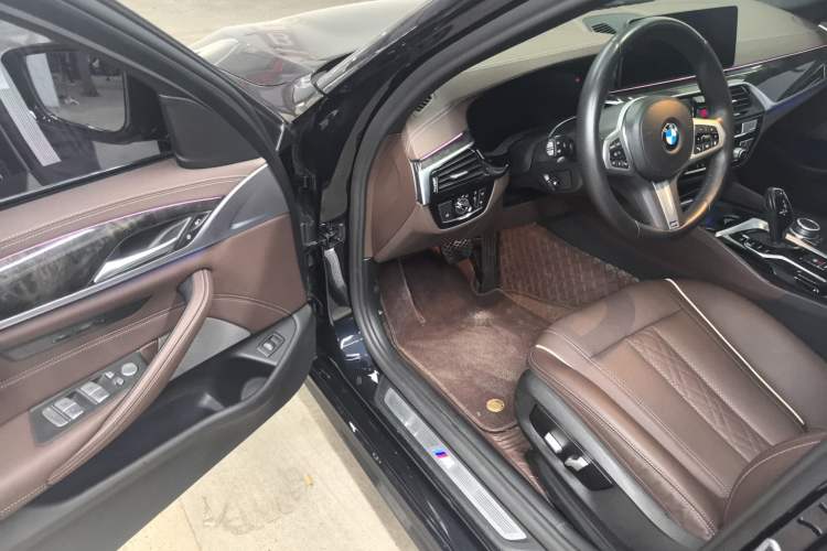 Used BMW 5 Series 2022 Restyled 525Li M Sport Package
