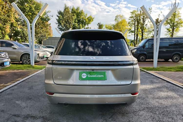 Used Li Auto L9 2022 Max model
