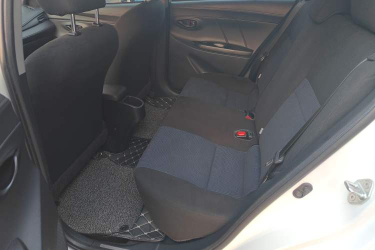 Used Toyota YARiS L 2016 Revised 1.5E CVT Charming Edition
