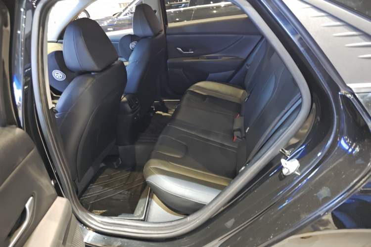 Used Hyundai Elantra 2022 1.5L CVT LUX Black Knight Limited Edition