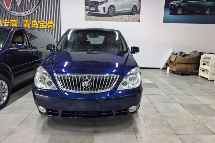Used Buick GL8 2013 2.4L Executive Edition
