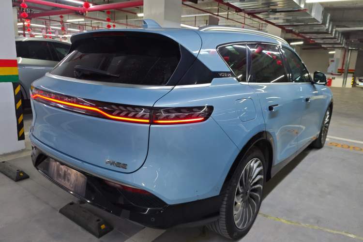 Used VOYAH FREE 2021 Four-Wheel Drive Standard Range-Extended Exclusive Luxury Package
