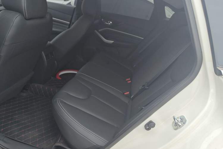 Used Venucia D60 2023 PLUS 1.6L XL CVT Yue Ling Edition
