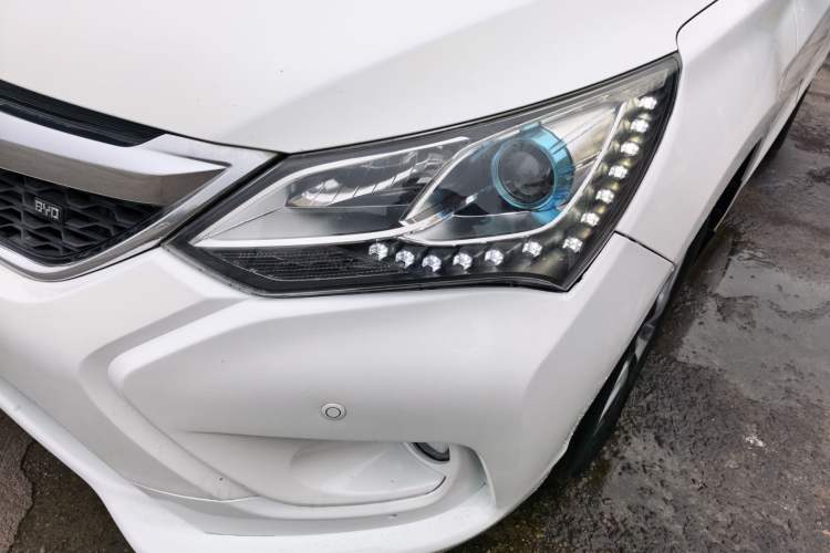 Used BYD Song 2016 GaiShi Edition 1.5TI Manual Elite Model
