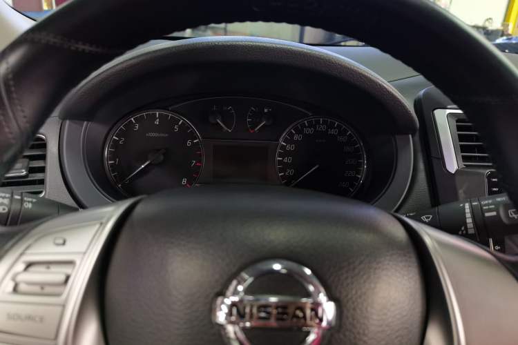 Used Nissan Tiida 2021 1.6L CVT Cool Edition
