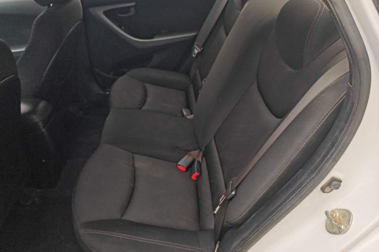 Used Hyundai Elantra 2016 1.6L Automatic Smart Version
